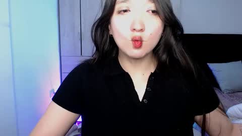 Snapshot of victoria_smile_ chatting on October 23, 9:26 pm Victoria online show from October 23, 9:26 pm