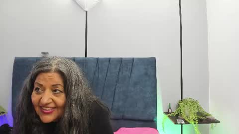 victoriaa_anderson_ online show from June 26, 8:25 pm