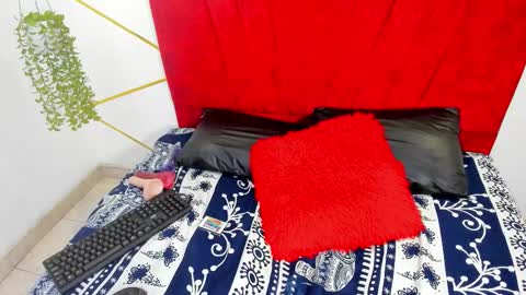 victoriaa_anderson_ online show from December 19, 12:17 am