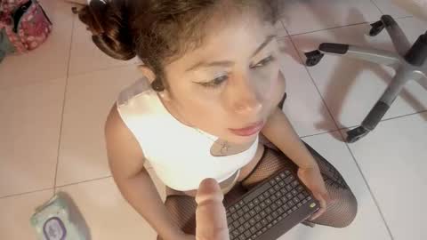 Victoria Sofia online show from October 25, 7:47 pm