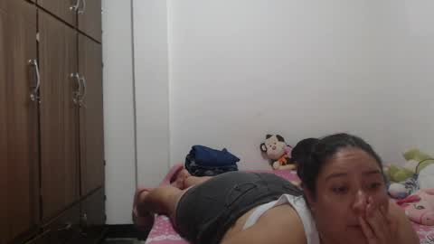 Victoria Silva online show from May 31, 1:48 am
