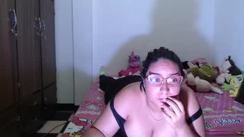 Victoria Silva online show from June 11, 2:11 am