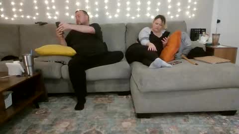 Victoria and Jesse online show from November 8, 8:50 am