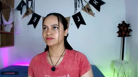Snapshot of victoriablack_ chatting on October 13, 12:07 pm Victoria online show from October 13, 12:07 pm
