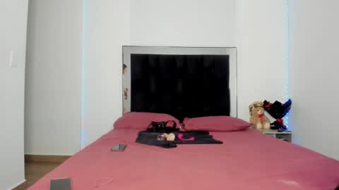 VICTORIA online show from February 7, 11:57 am