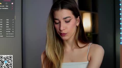 victoriahouston online show from December 2, 7:18 am