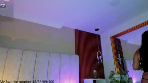 Snapshot of victoriaregia1 chatting on October 13, 11:23 am Maria Victoria online show from October 13, 11:23 am