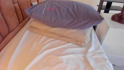 Victoria  online show from March 9, 5:28 pm