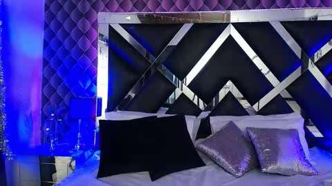 victtoria lee online show from February 17, 7:13 pm