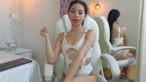 Violet  online show from January 14, 9:34 pm