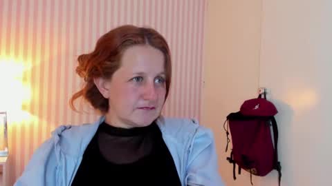 Violeta online show from December 15, 1:02 am