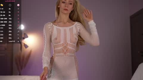 vika54784 online show from November 20, 3:38 am