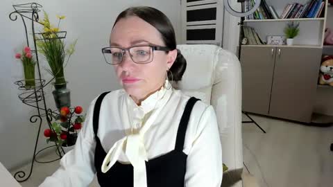 Ukrainian-woman online show from November 28, 6:32 am