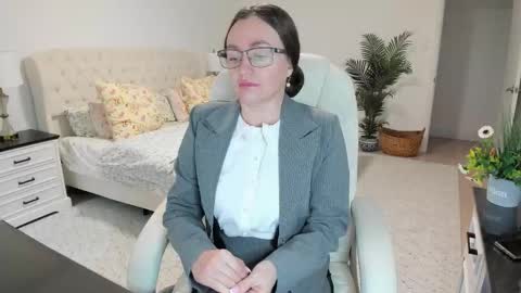 Ukrainian-woman online show from March 19, 12:43 pm