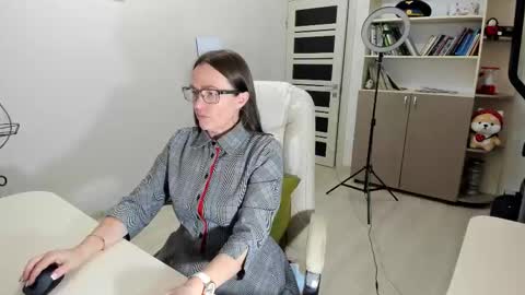 Ukrainian-woman online show from November 26, 3:42 pm