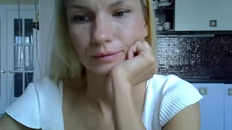 viki_loun5 online show from October 7, 11:17 am
