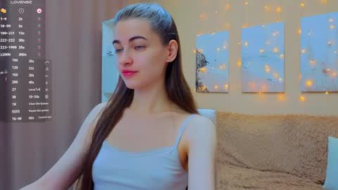 vikiberry online show from April 19, 4:35 am