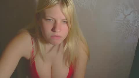 Snapshot of viktoria20502 chatting on October 22, 3:31 am viktoria20502 online show from October 22, 3:31 am