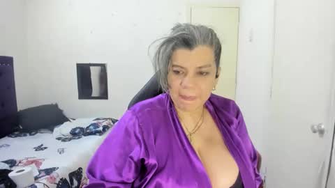 VIKY ADAMS online show from December 16, 4:41 am