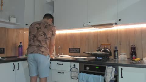 Vincent.  uncut 18cm online show from January 31, 5:10 pm