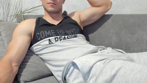 Vincent.  uncut 18cm online show from September 16, 4:54 pm