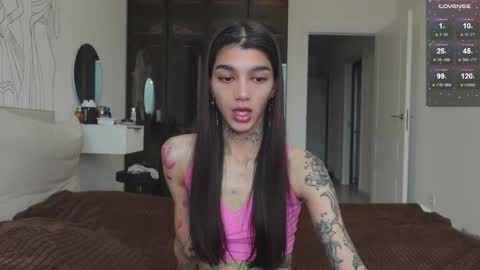 vinkitinkii online show from October 25, 8:35 am