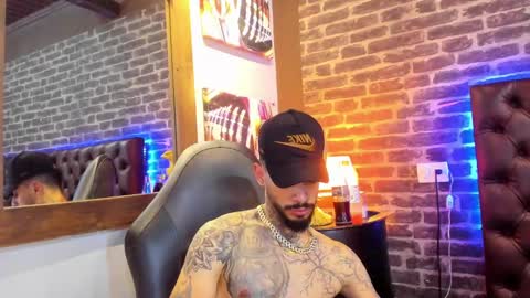 ---Vinzen--- online show from November 23, 6:11 am