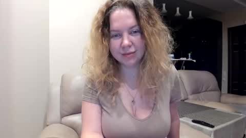 viodetta online show from December 6, 7:50 pm