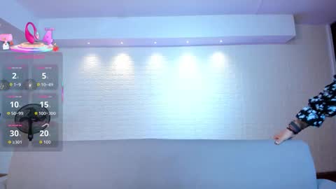 Violett  Everyday From 0530 to 1430 Col Time online show from December 22, 10:44 am