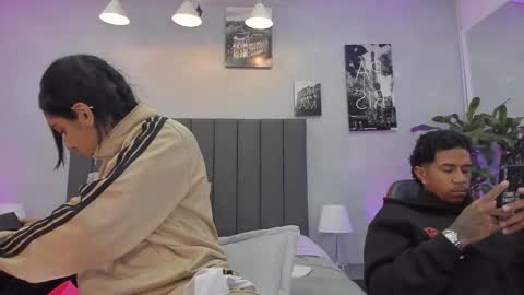 Violet and Myers online show from October 25, 11:31 am