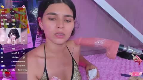 Violet Fiore online show from October 3, 7:11 pm