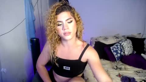 violet_hyuga online show from November 20, 3:27 am