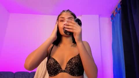 violet_jhonson online show from November 15, 12:51 pm