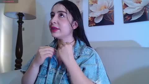 violet_tay1 online show from December 2, 12:03 pm