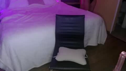 violet_winter97 online show from February 10, 3:48 pm