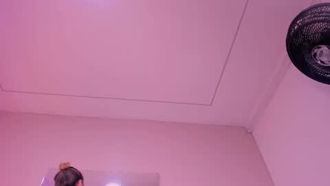 Violeta  online show from December 4, 11:10 am