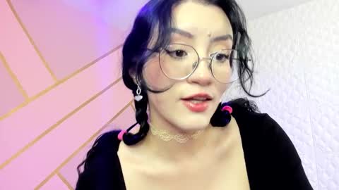     online show from November 4, 9:49 pm