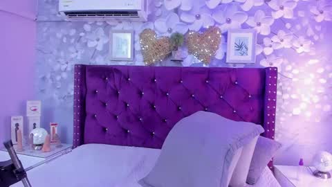 violeta_medina online show from March 8, 9:17 am