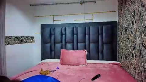 VIOLETA online show from December 22, 2:02 pm