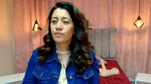 VIOLETA online show from October 13, 1:02 pm