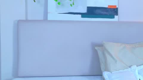 Violet online show from March 31, 11:43 am