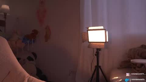 Snapshot of violeth___ chatting on October 20, 11:37 am violeth___ online show from October 20, 11:37 am