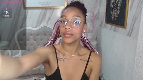 violeth_b online show from January 10, 3:37 pm