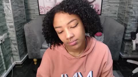 violeth_b online show from September 15, 12:50 pm