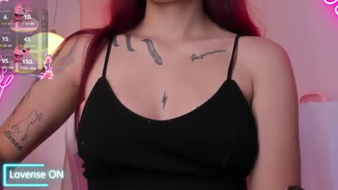 Violeth Hill online show from February 15, 7:34 pm