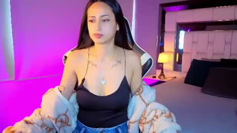 violetskinny online show from July 2, 8:03 pm