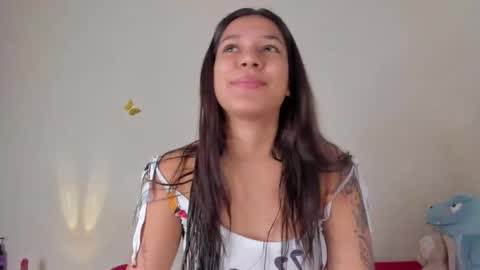 violett_24_ online show from December 16, 1:02 am