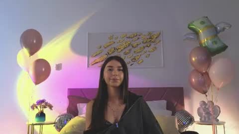 violetta_finch online show from June 16, 10:52 am