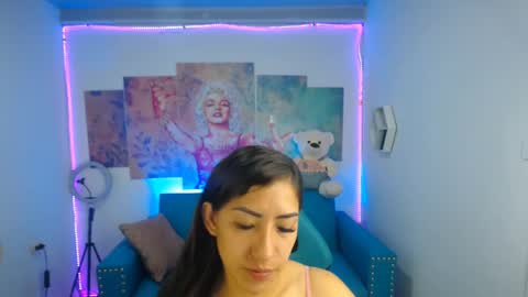 Violeta online show from January 30, 9:25 pm