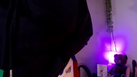 violetafetish online show from November 10, 3:09 am